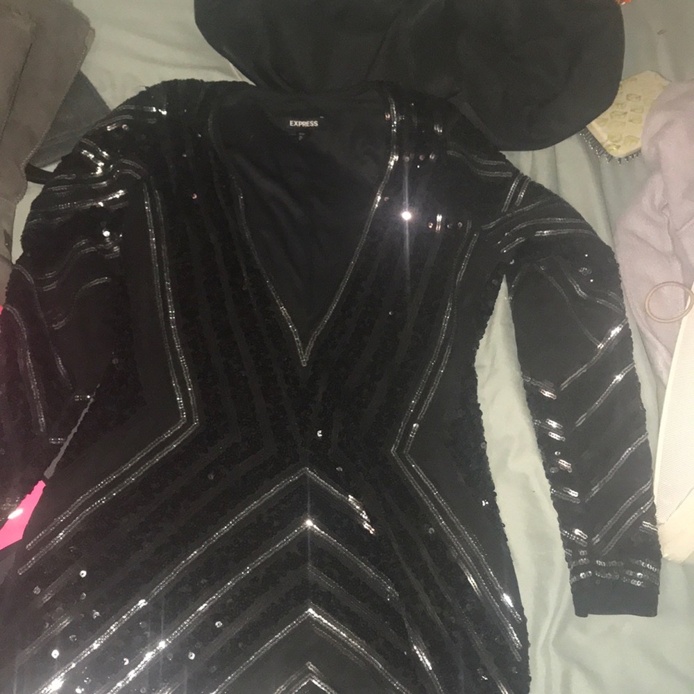 NEW YEARS BODYCON SEQUIN DRESS BY EXPRESS